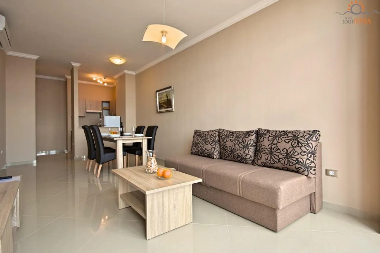 Guest house Rotonda Inn Novigrad Novigrad