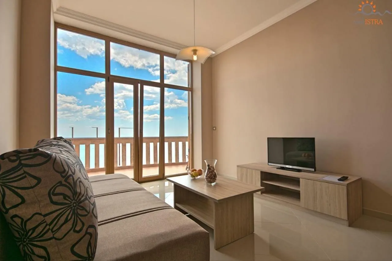 Guest house Rotonda Inn Novigrad Novigrad