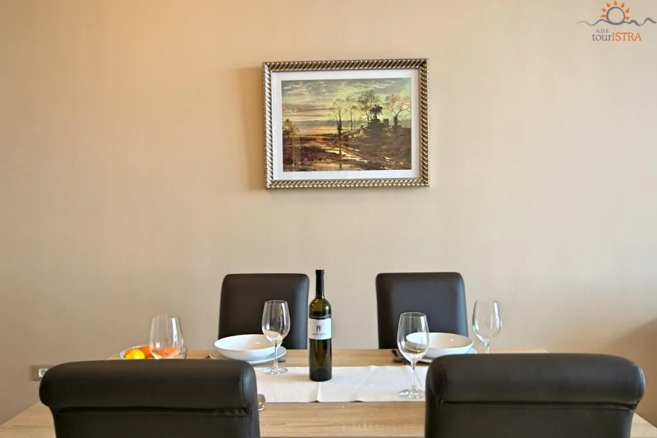 *** Guest house Rotonda Inn Novigrad Novigrad  Croatia
