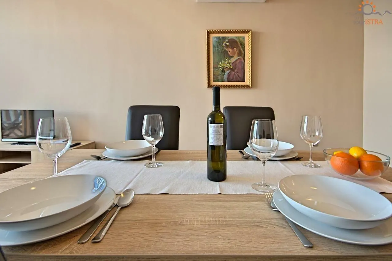 *** Guest house Rotonda Inn Novigrad Novigrad  Croatia